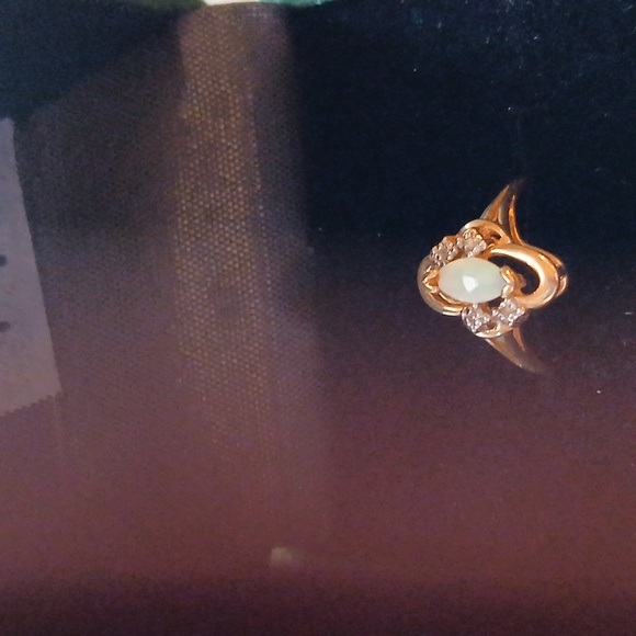 Vintage Opal Ring With Diamonds 2.7g 14K Gold, Size 7 - Picture 3 of 11